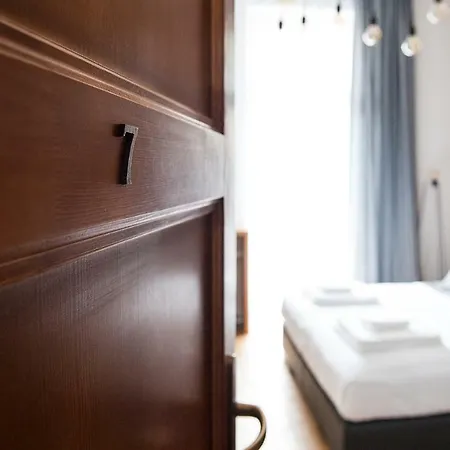 Apartment Swiety 7 *